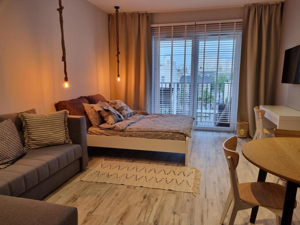 Apple Apartments - Gdanska Prywatne Miejsce Parkingowe Lodź Bagian luar foto