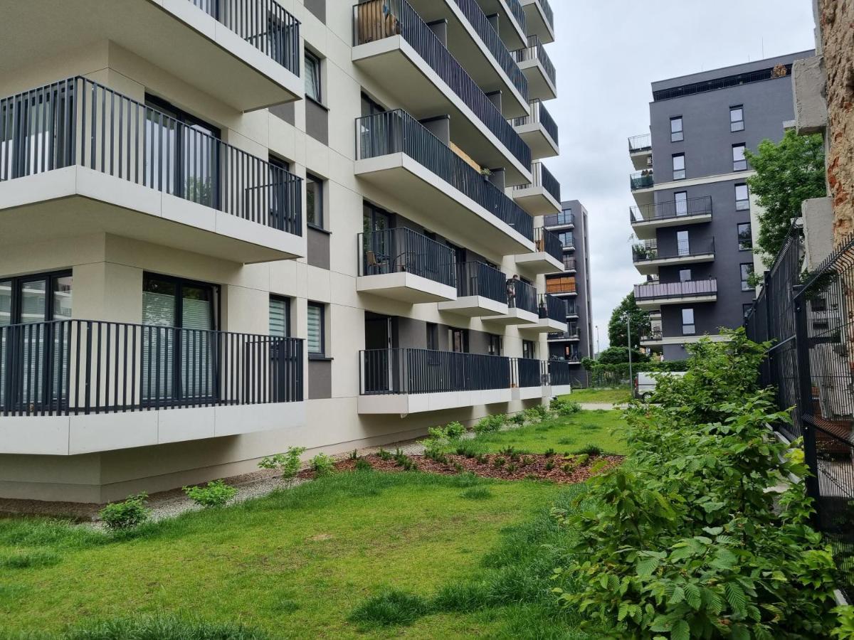 Apple Apartments - Gdanska Prywatne Miejsce Parkingowe Lodź Bagian luar foto